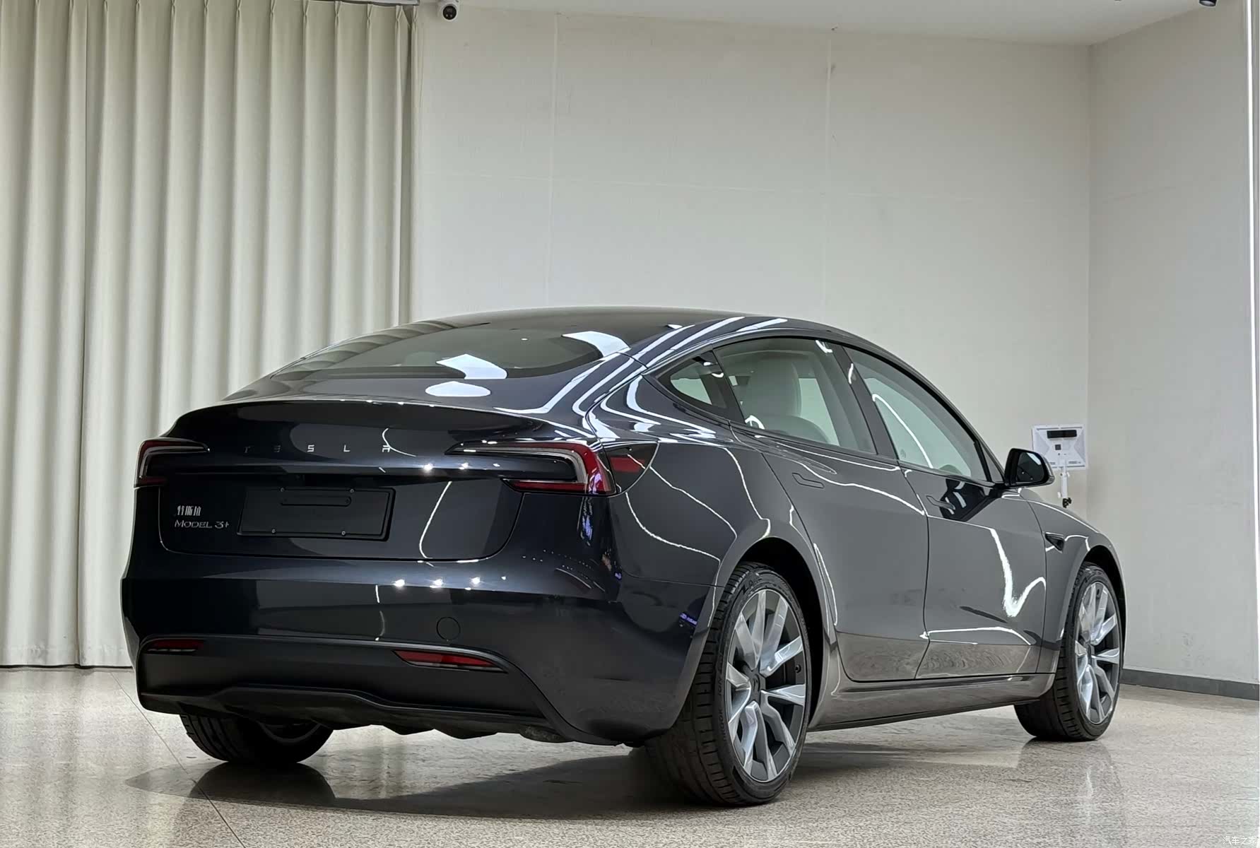 Tesla Model 3, 2024 9