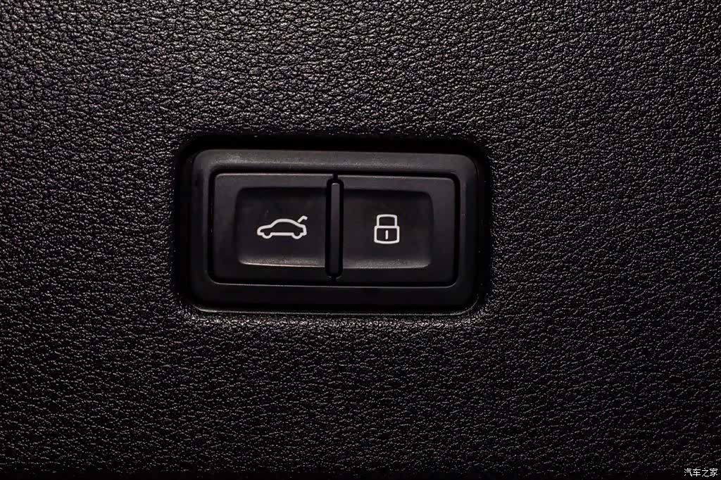 Audi Q8, 2020 26
