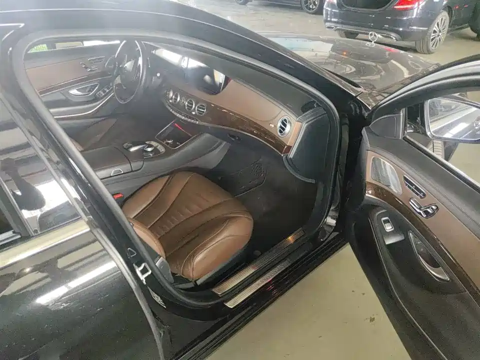 Mercedes-Benz S-class Mercedes-Benz S-class