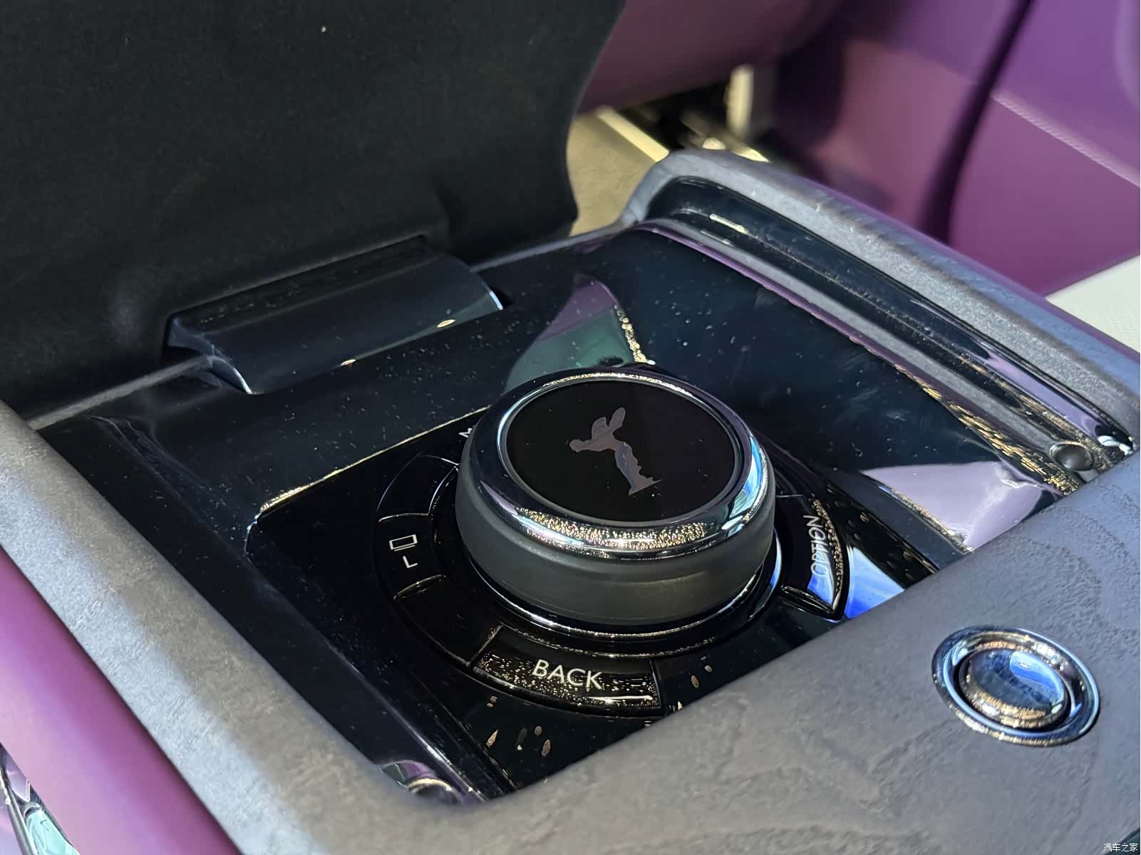 Rolls-Royce Cullinan, 2025 18