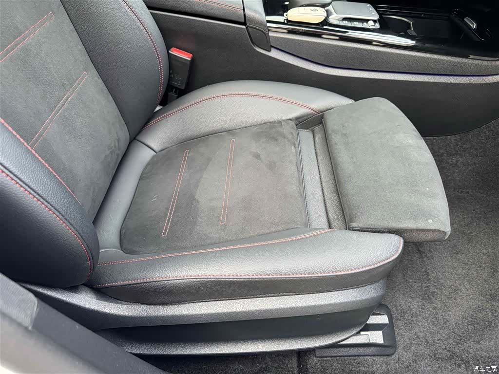 Mercedes-Benz A-Class, 2023 29