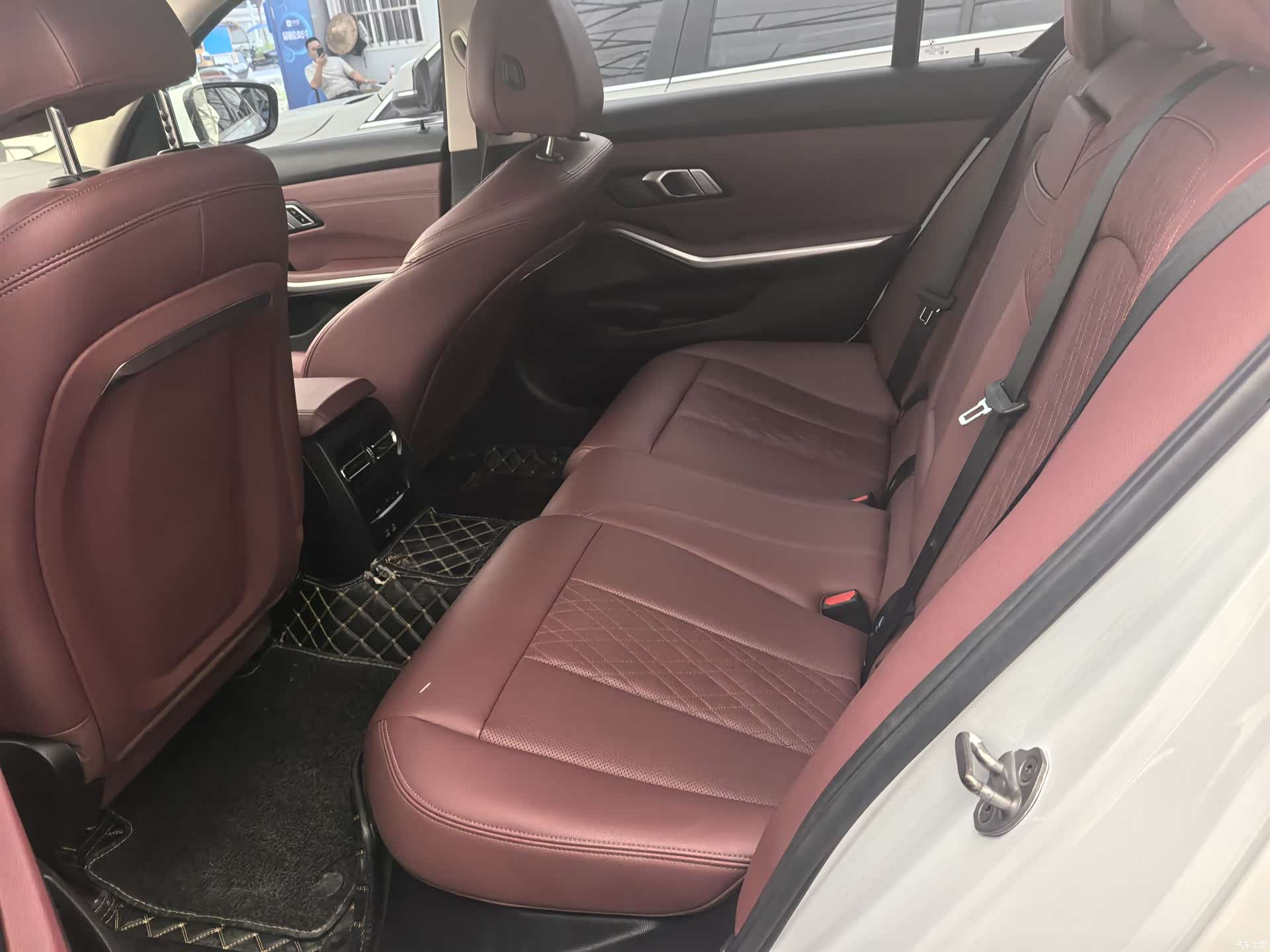 BMW 3 Series, 2023 27