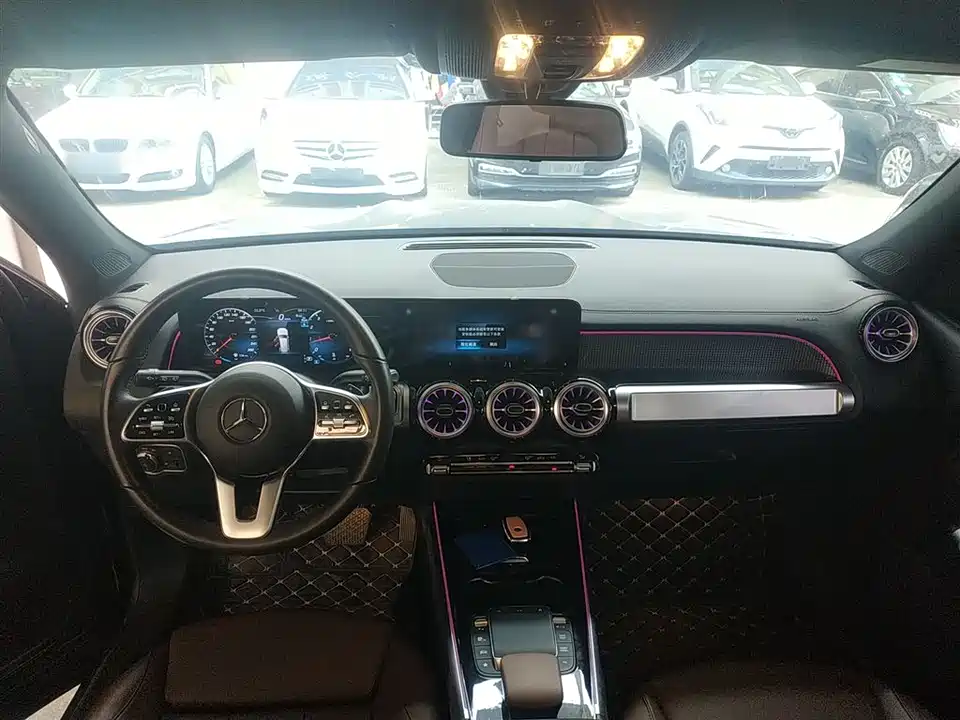 Mercedes-Benz GLB
