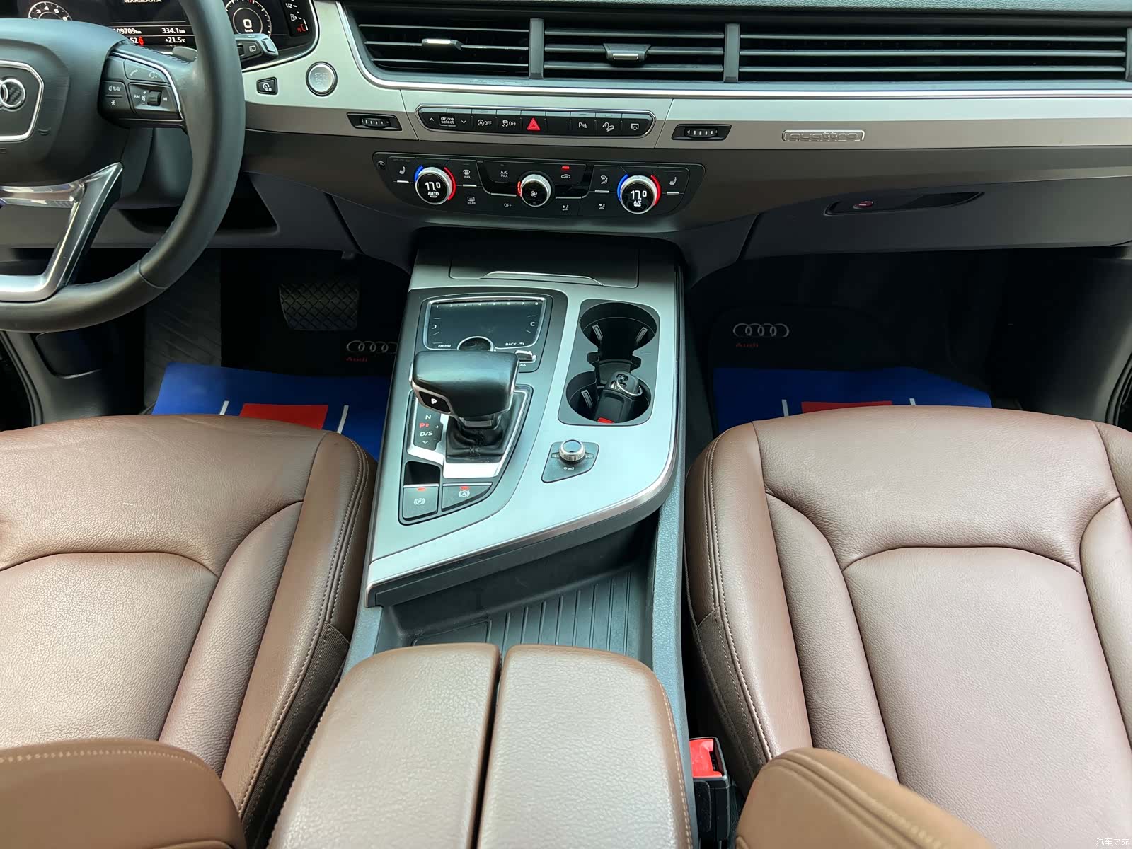 Audi Q7, 2017 все фото