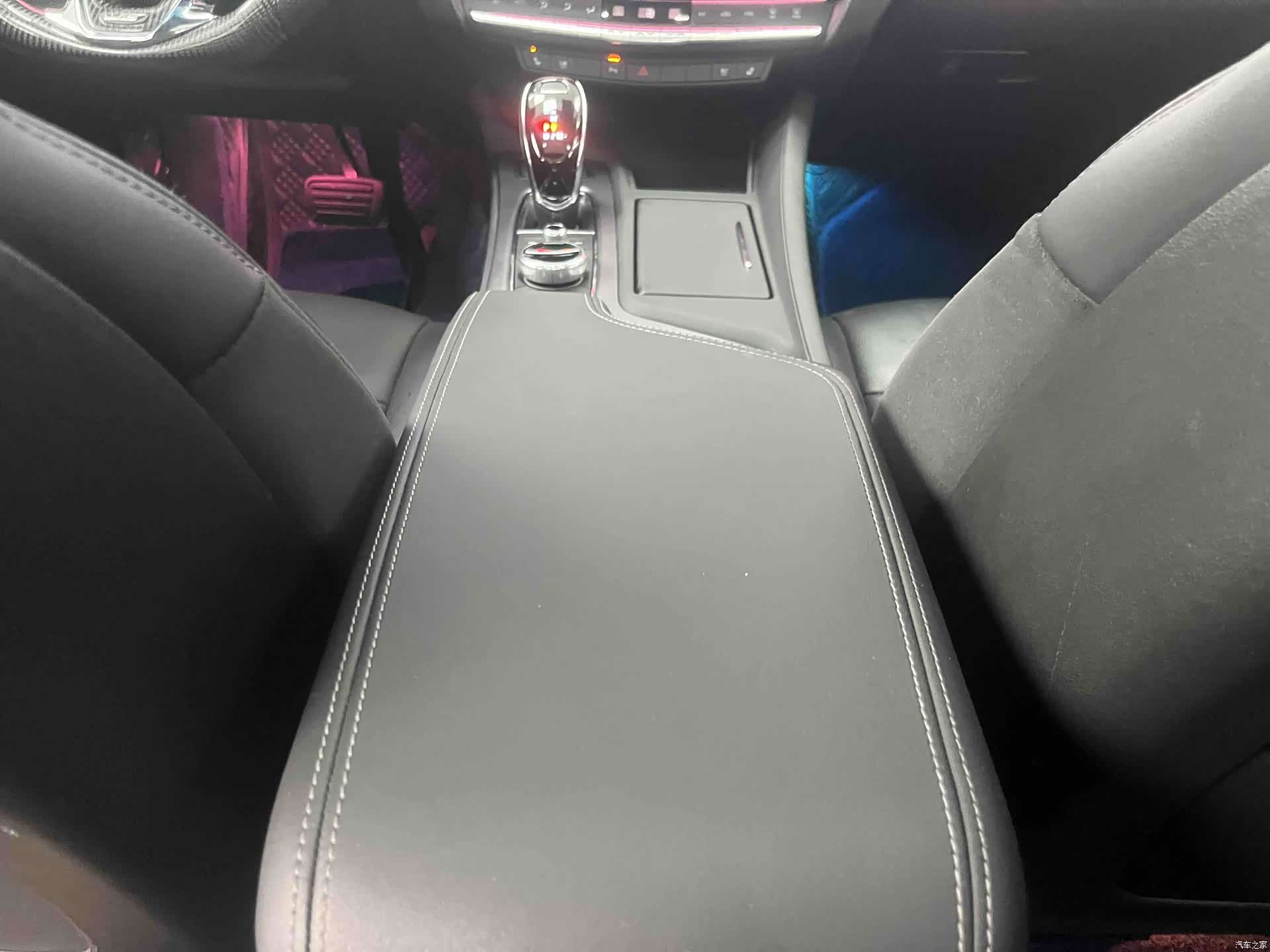 Cadillac CT5, 2022 22