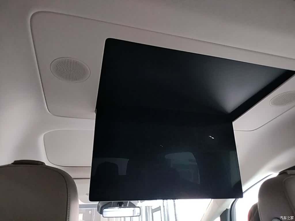 Li Auto MEGA, 2025 18
