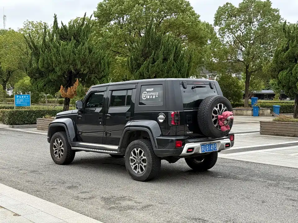 Beijing BJ40