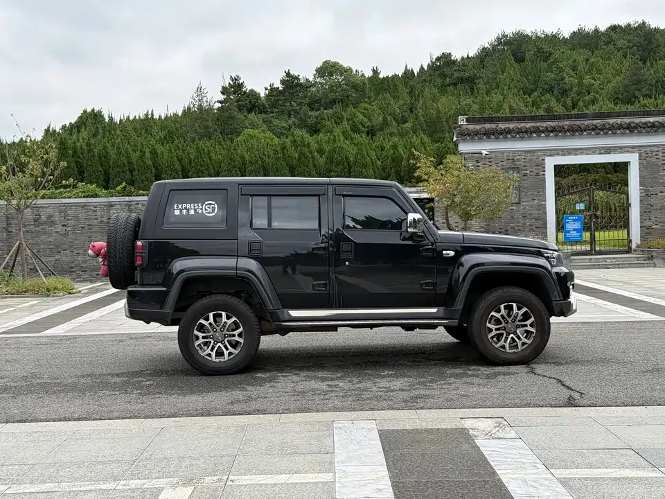 Beijing BJ40
