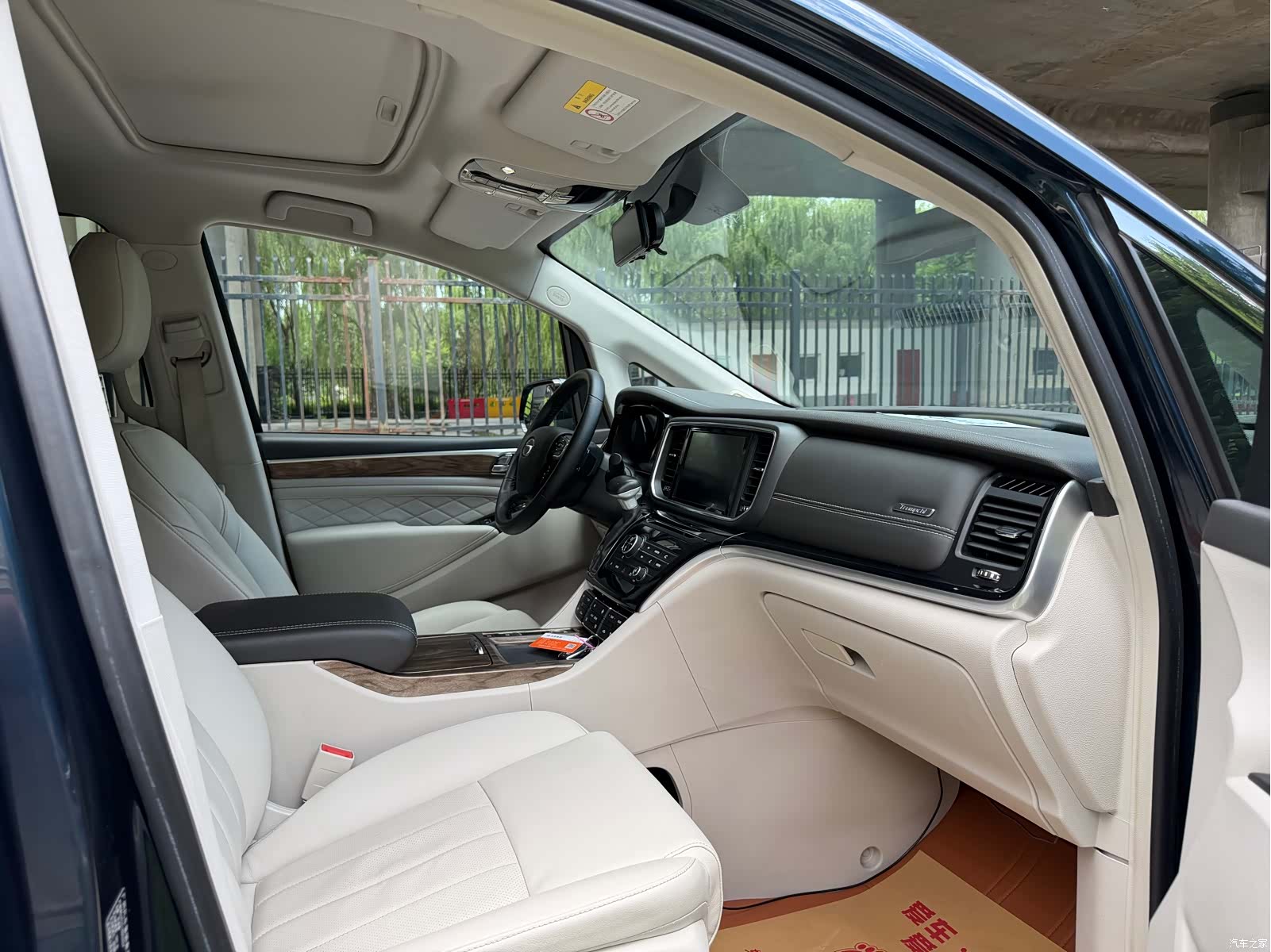 Trumpchi M8, 2018 13