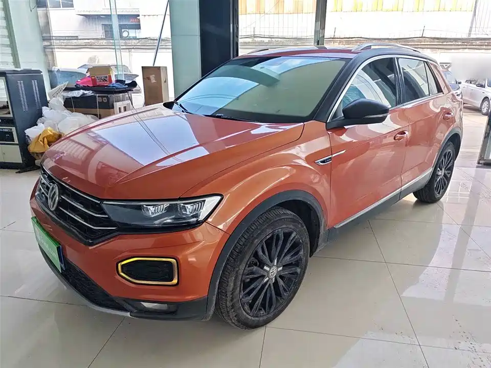 Volkswagen T-ROC exploring Songs