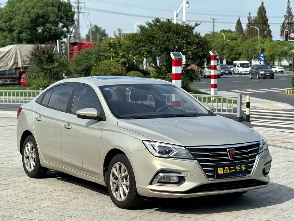Roewe i5