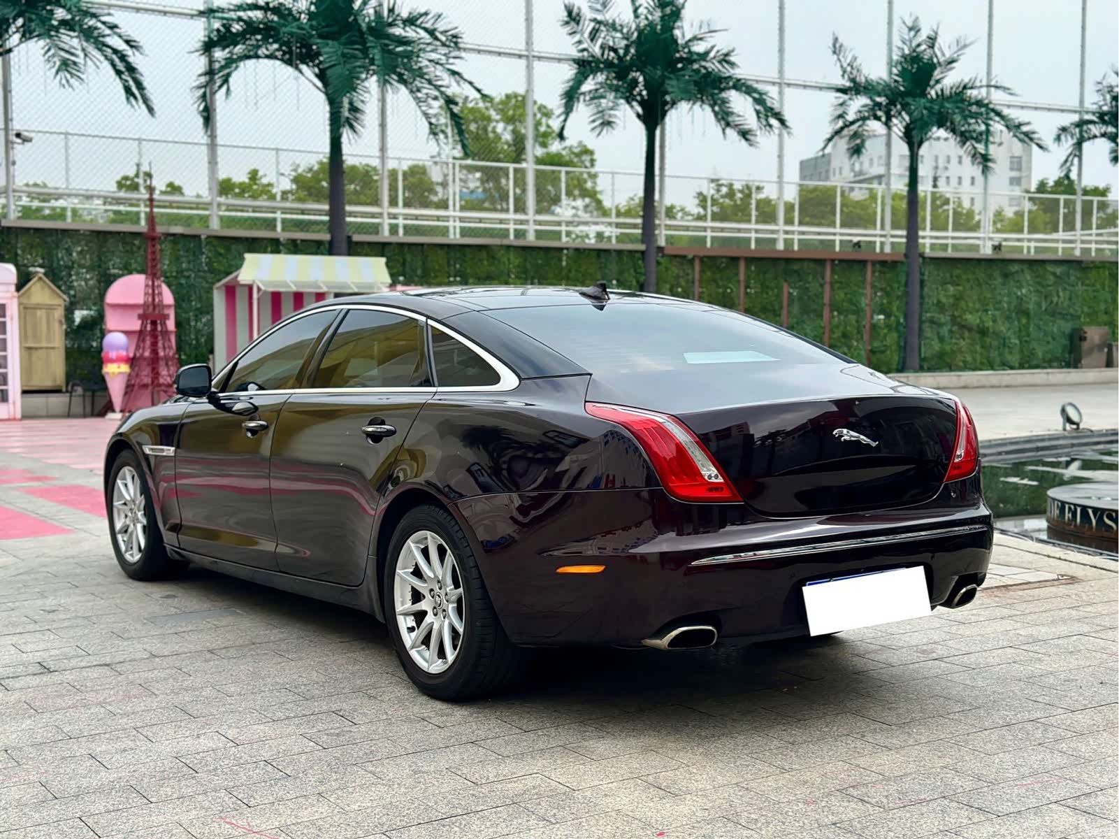 Jaguar XJ, 2013 3