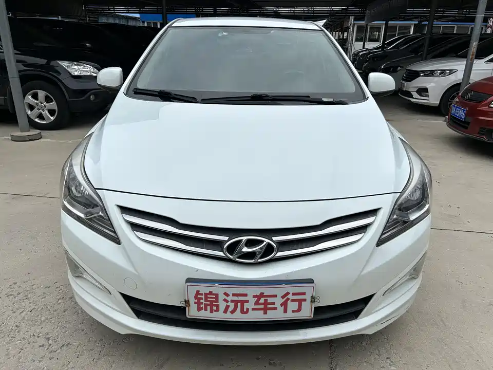 Hyundai Rena