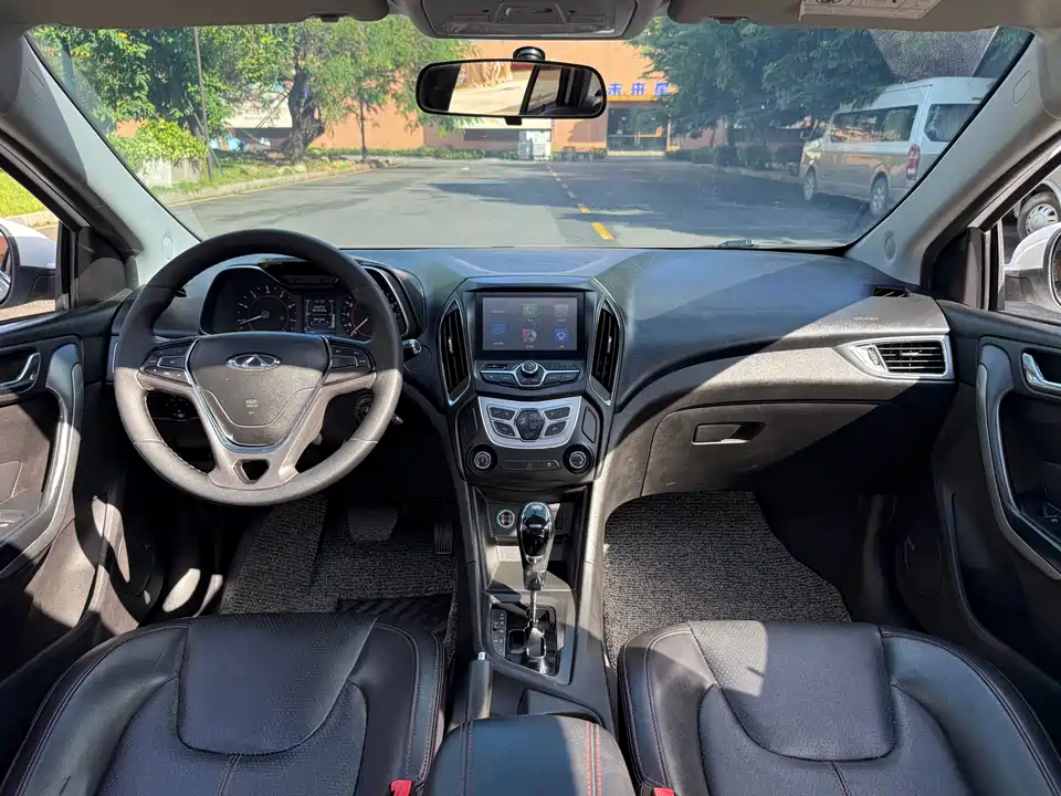 Chery Arrizo 5