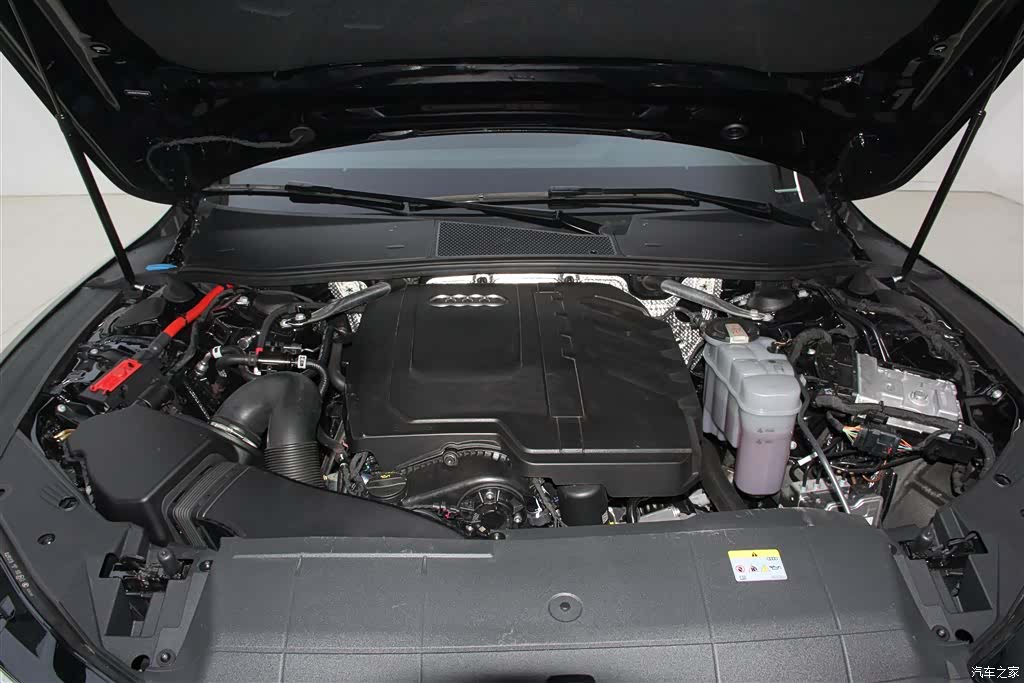 Audi A7L, 2025 13