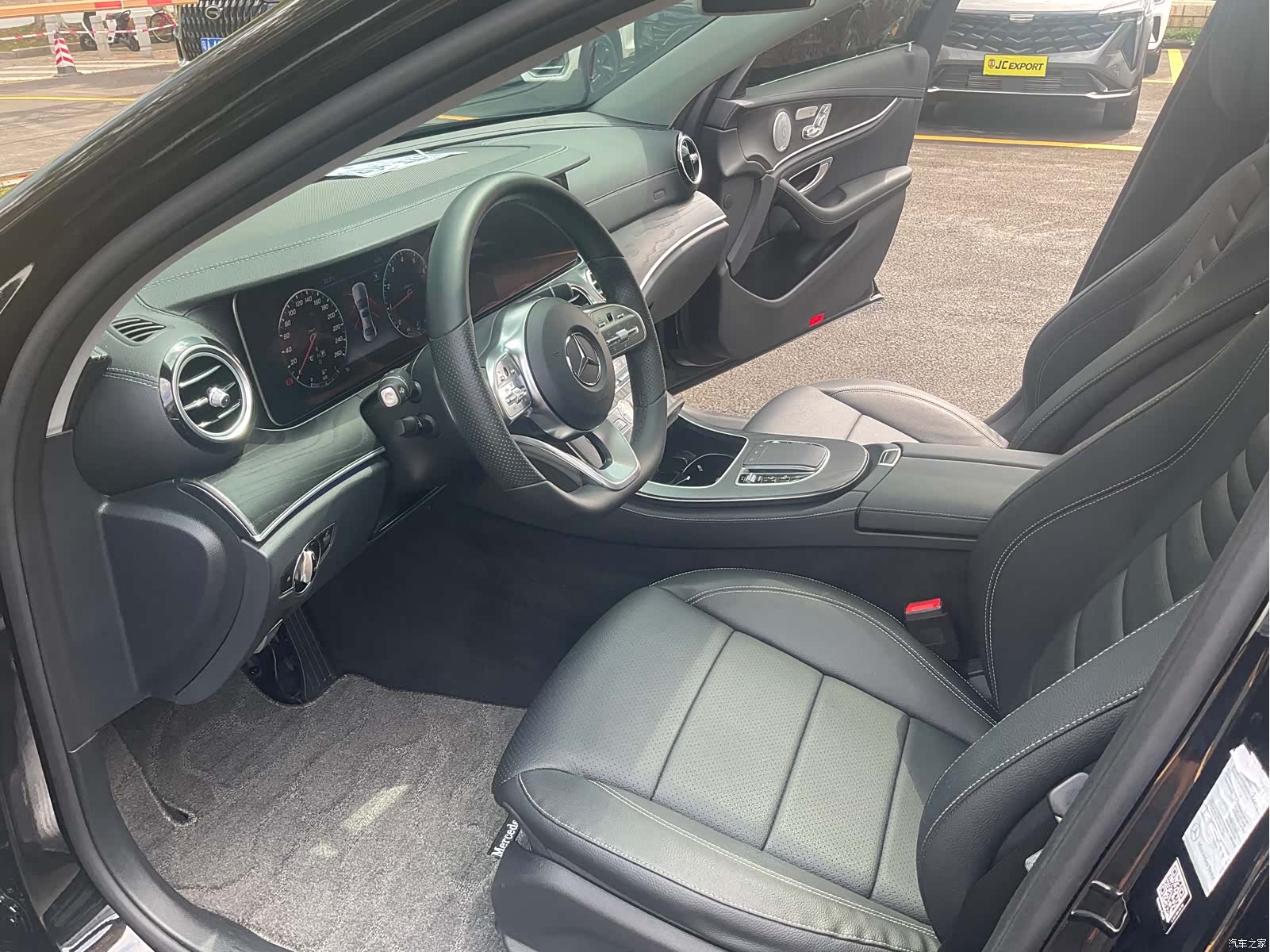 Mercedes-Benz E-Class, 2019 9
