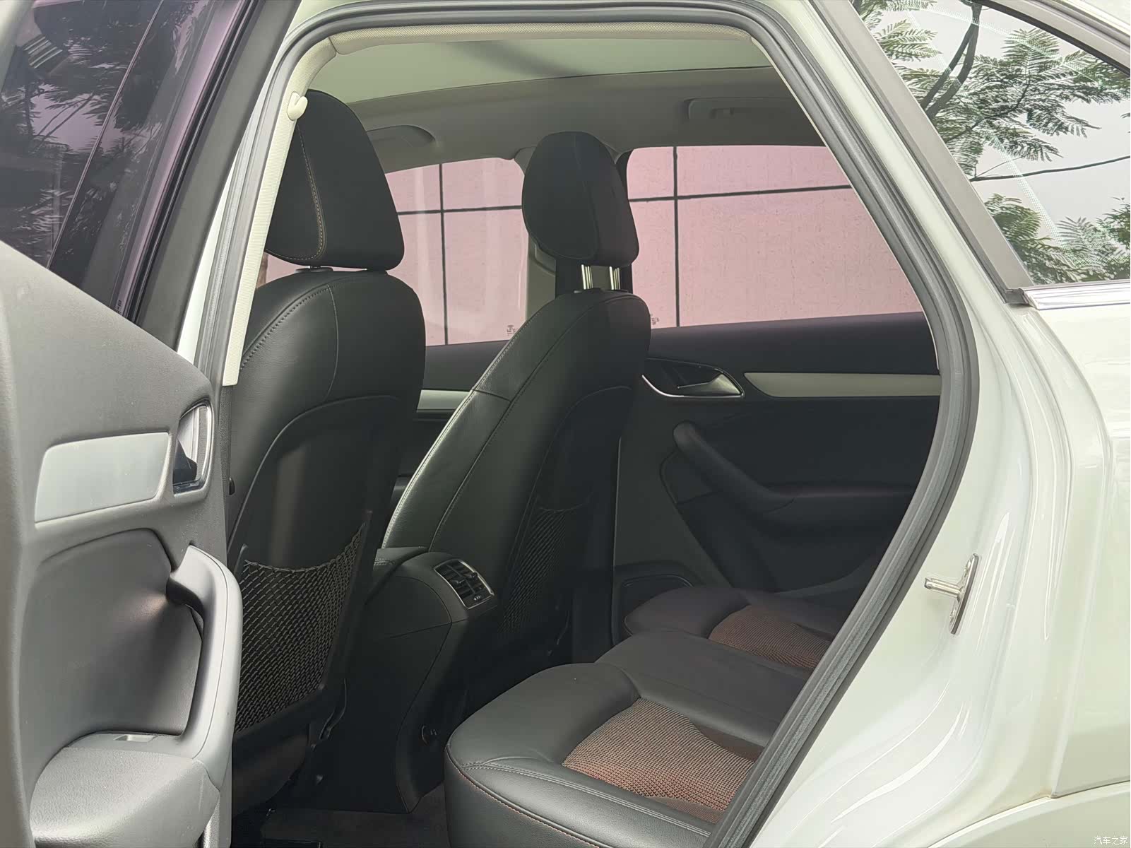 Audi Q3, 2019 10
