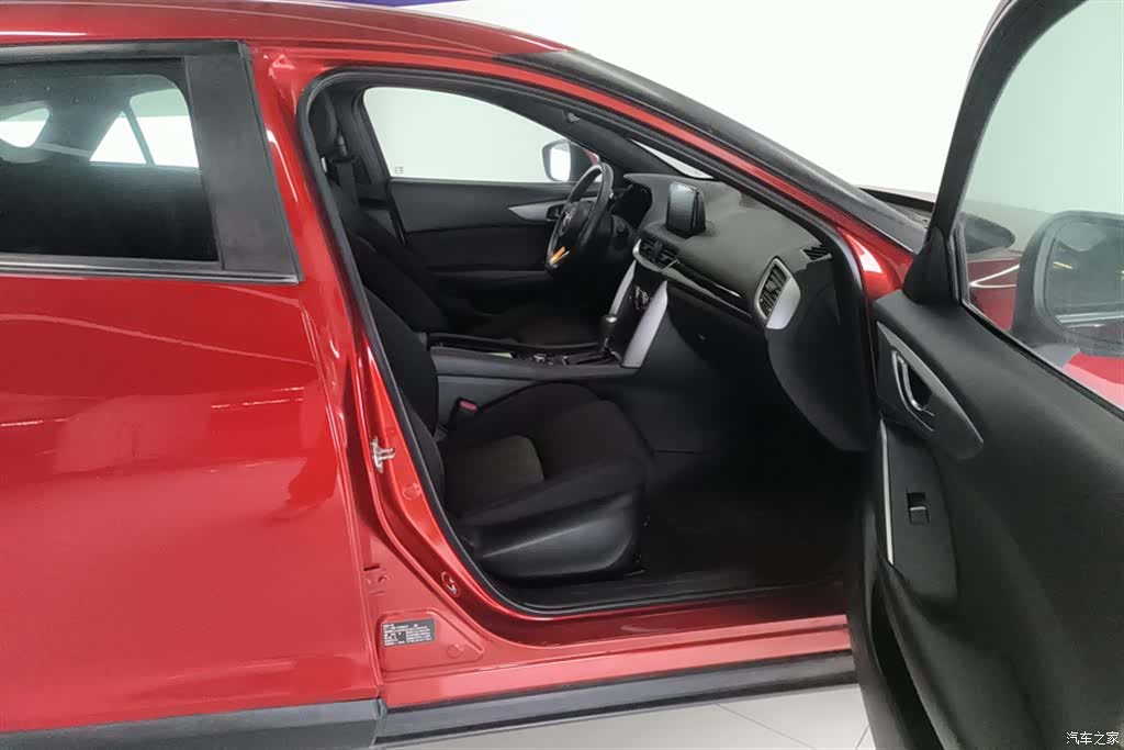 Mazda CX-4, 2018 8