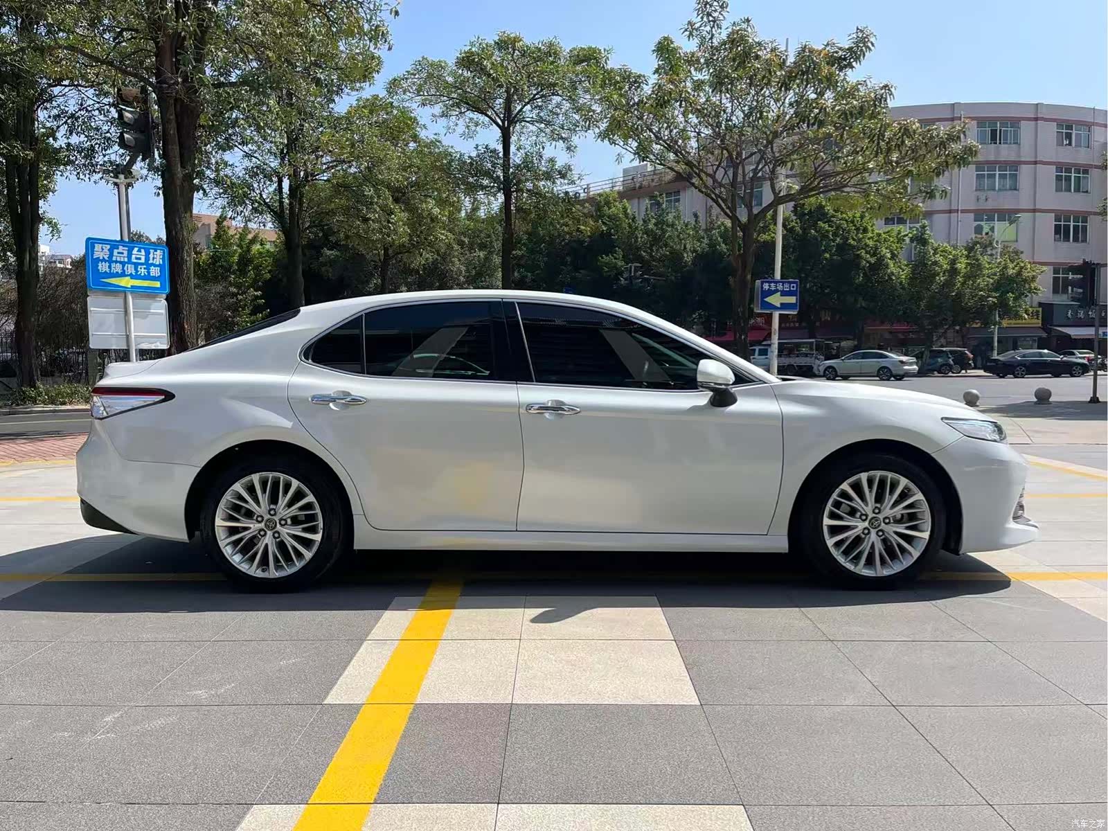 Toyota Camry, 2019 7
