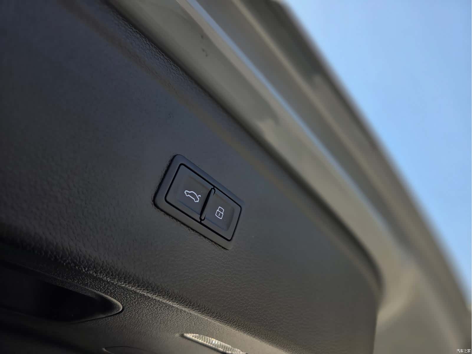 Audi Q5L, 2025 21