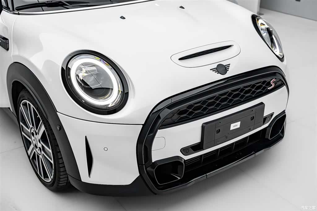 Mini Cooper, 2024 33