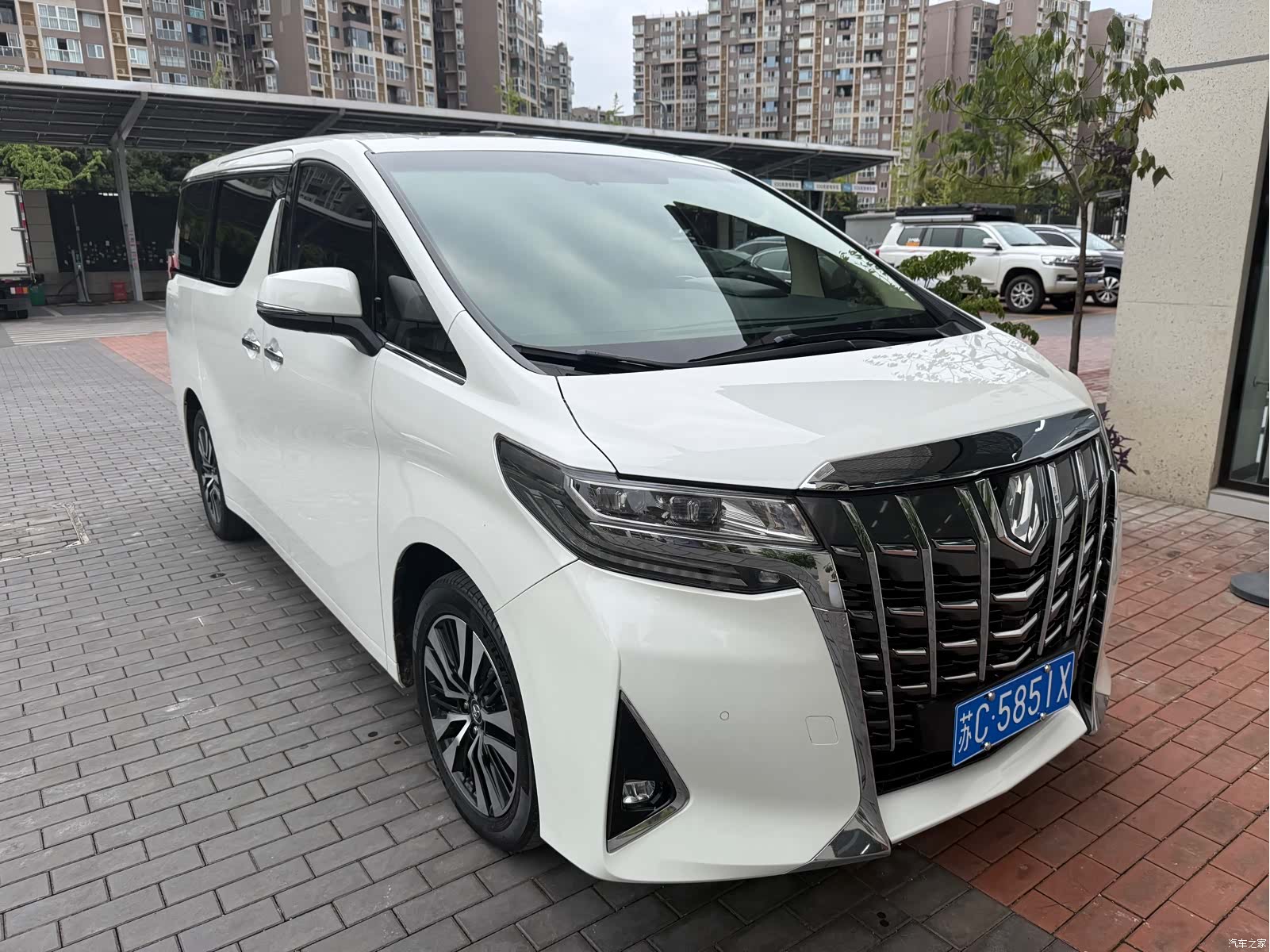 Toyota Alphard, 2018 2