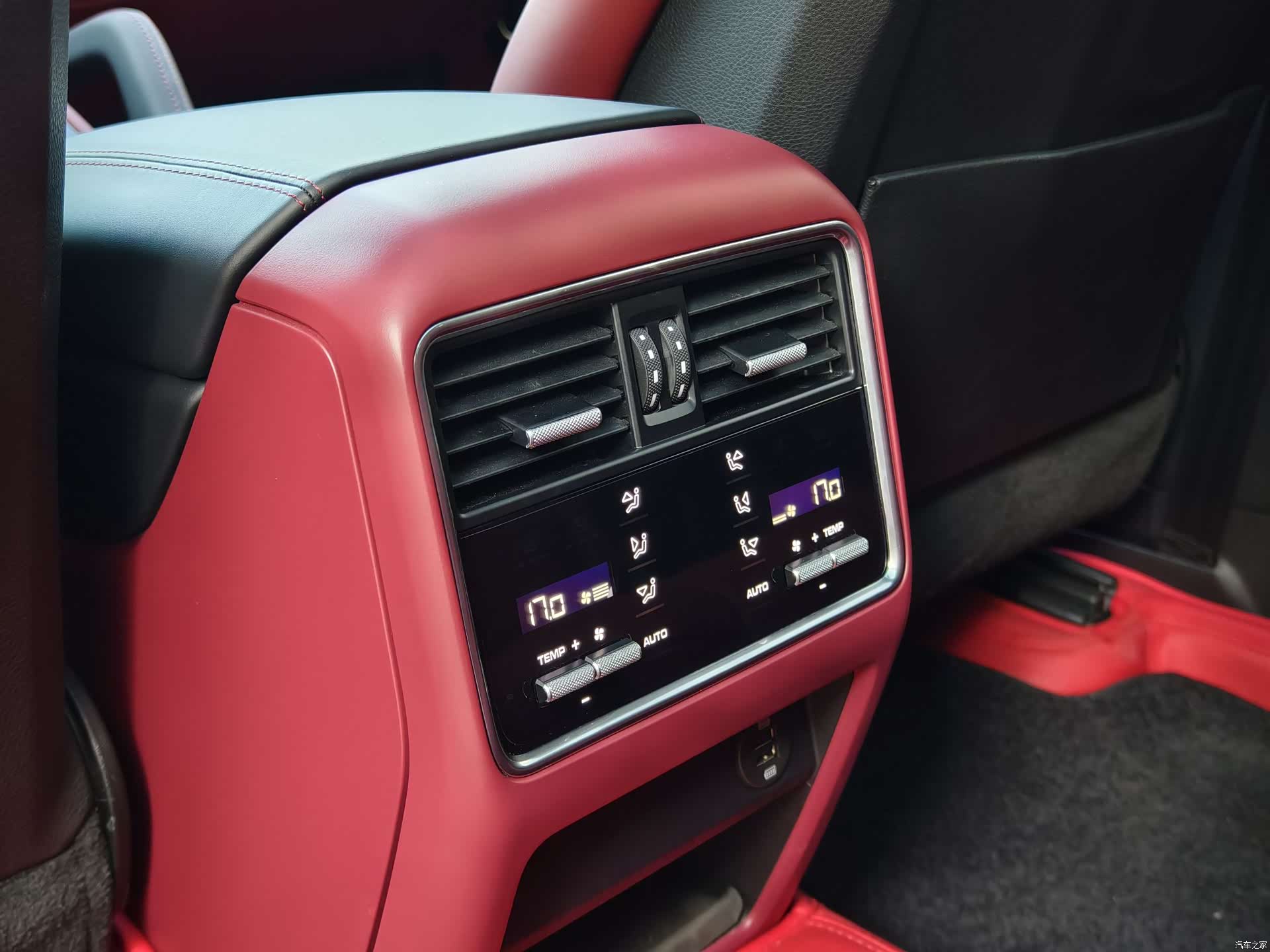 Porsche Cayenne, 2019 13