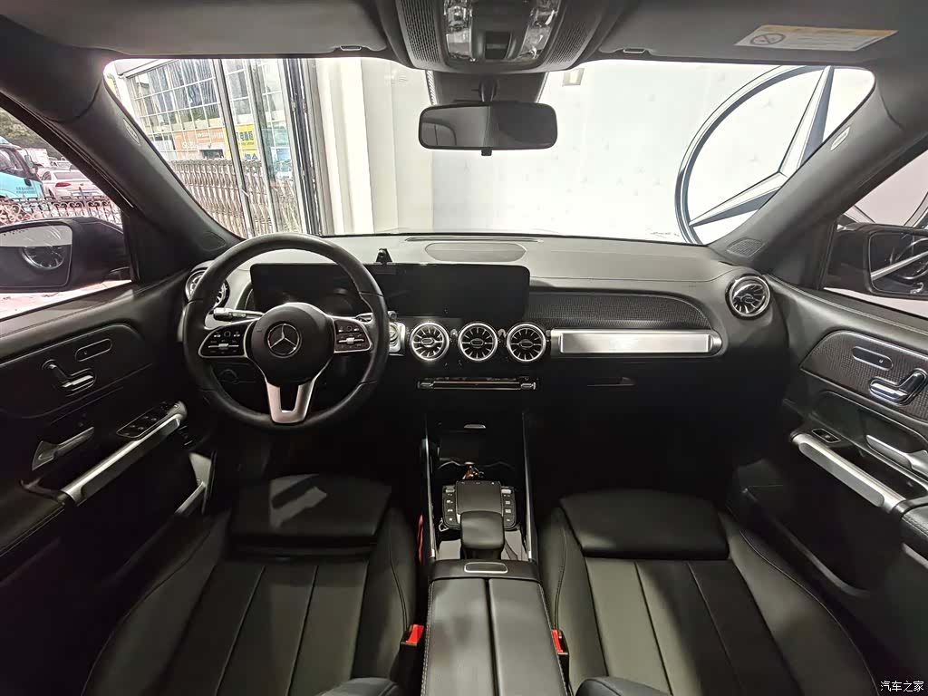 Mercedes-Benz EQB, 2023 14