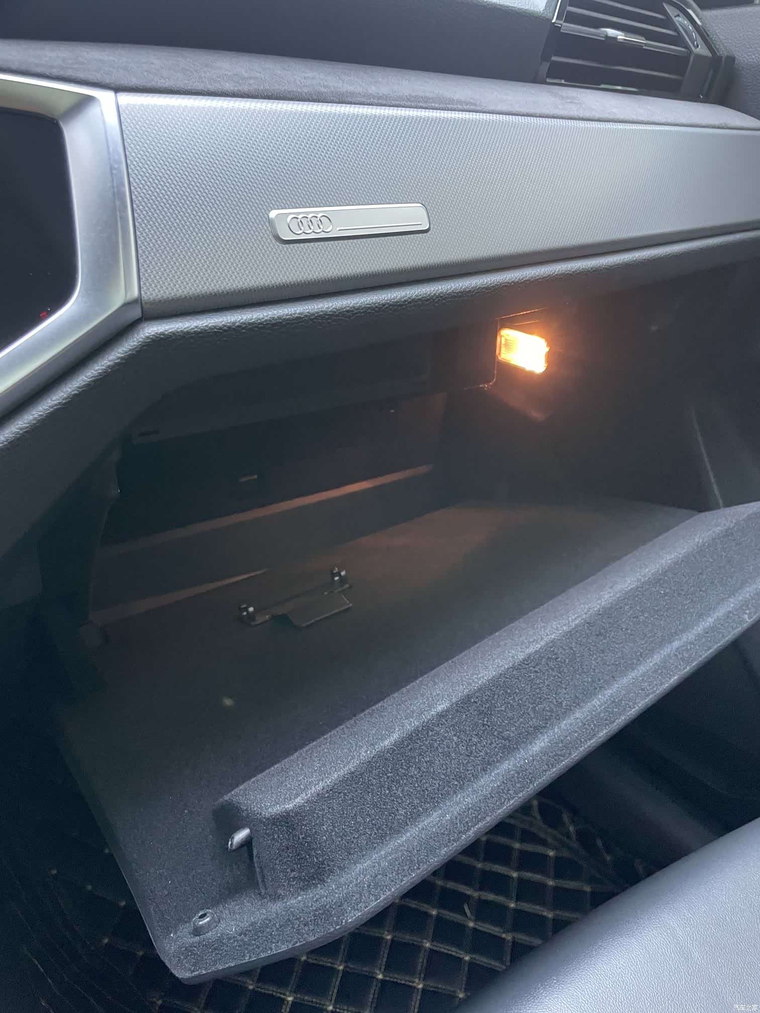 Audi Q3, 2023 18
