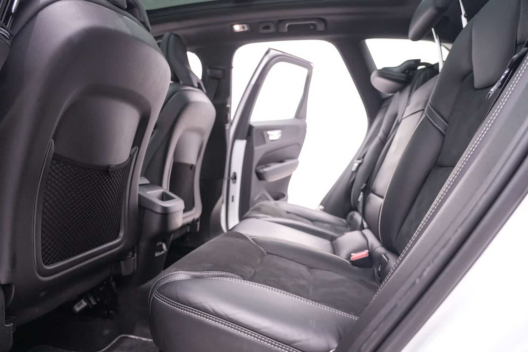 Volvo XC60, 2019 24