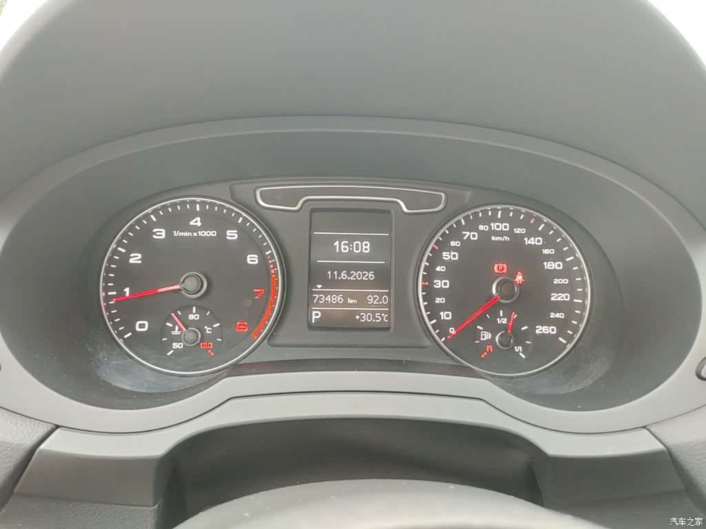 Audi Q3, 2016 12