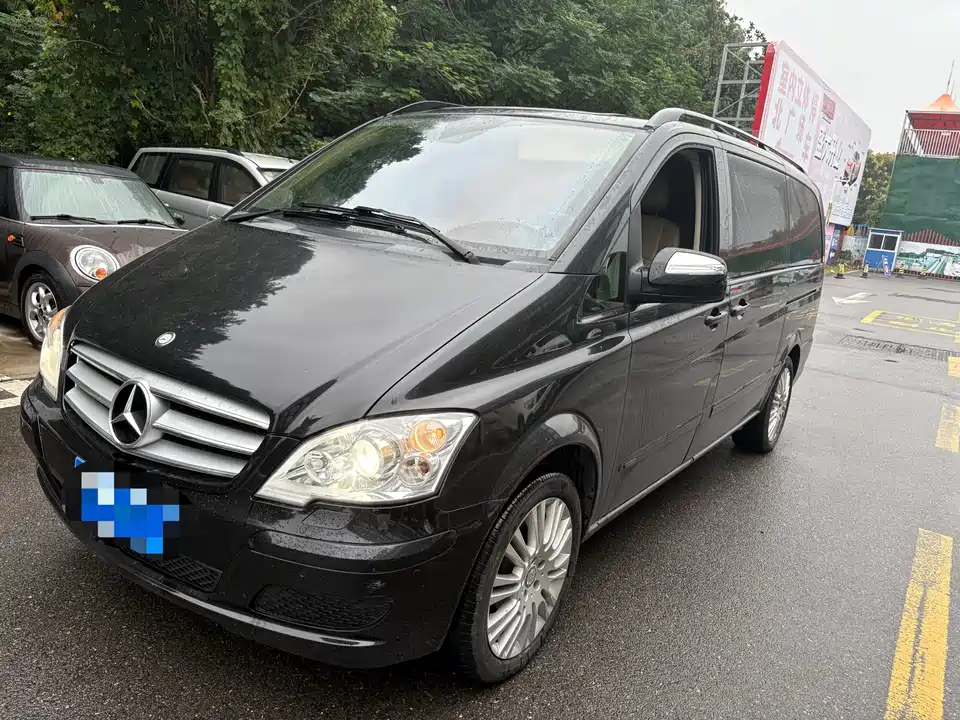 Mercedes-Benz Viano