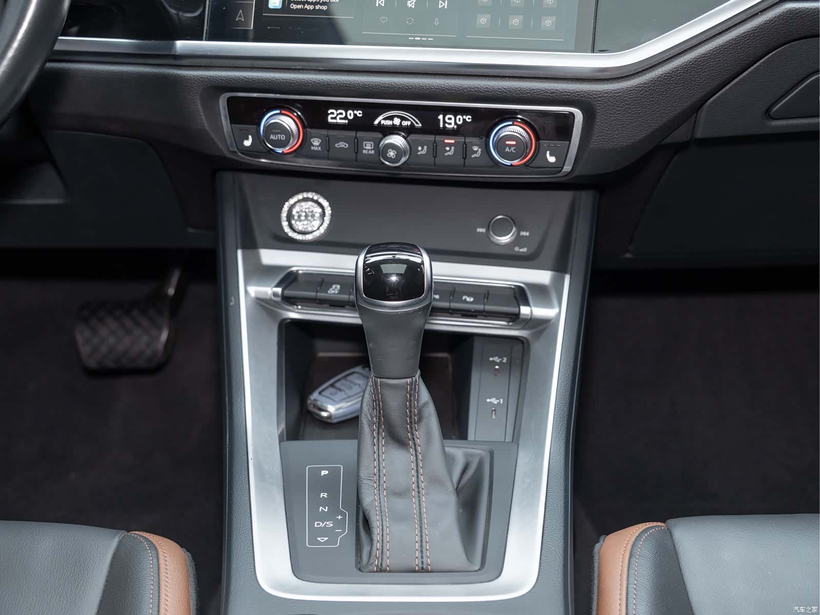 Audi Q3, 2022 3