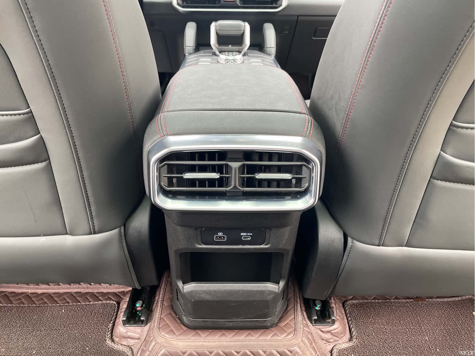 Jetour Traveller, 2024 19