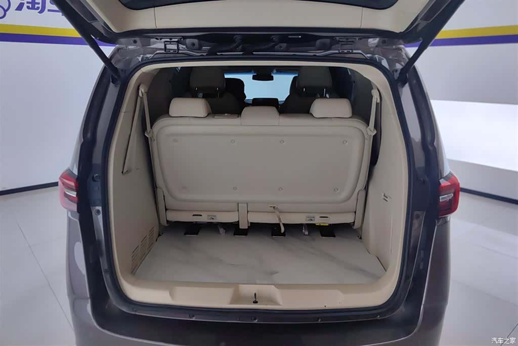 Buick GL8, 2023 4