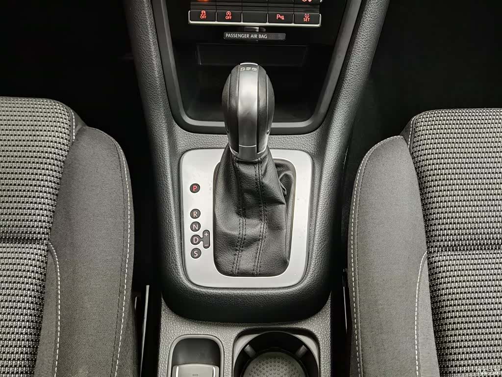 Volkswagen Xia, 2018 13