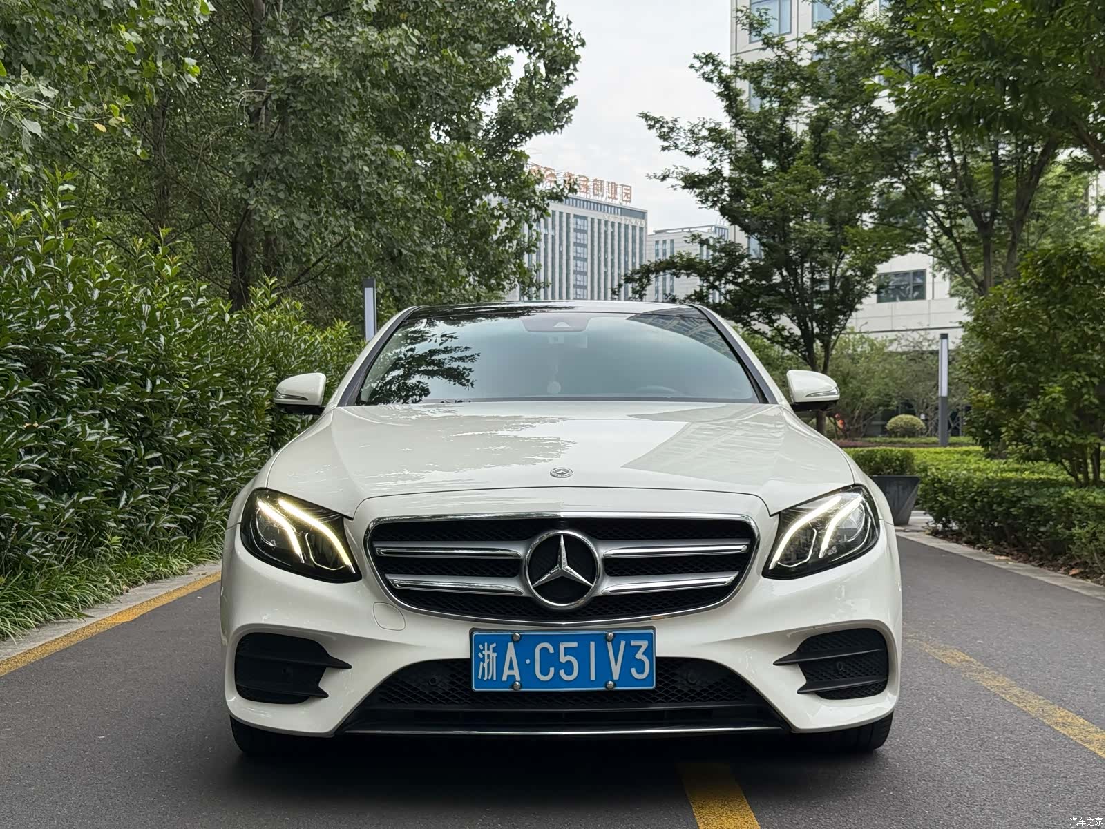 Mercedes-Benz E-Class, 2017 3