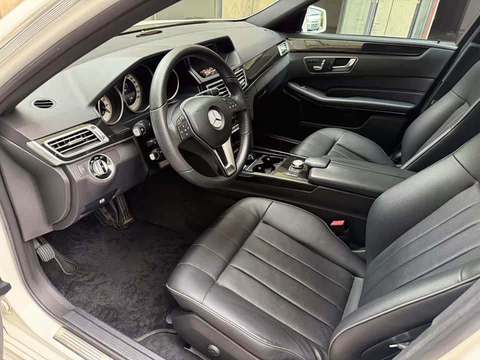 Mercedes-Benz E-class Mercedes-Benz E-class