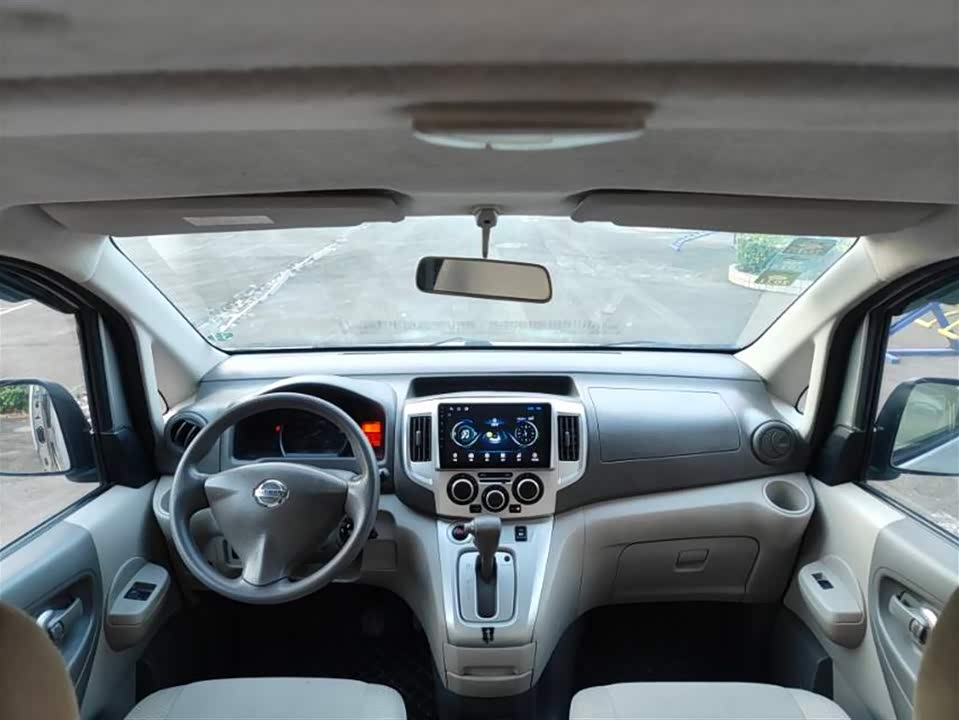 Nissan NV200