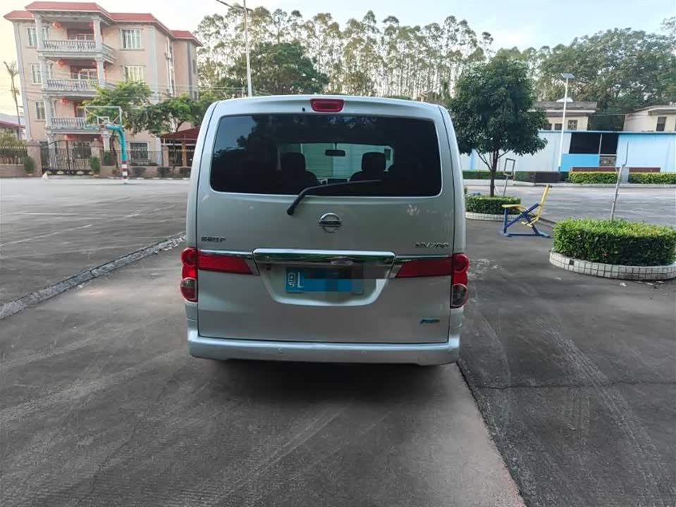 Nissan NV200