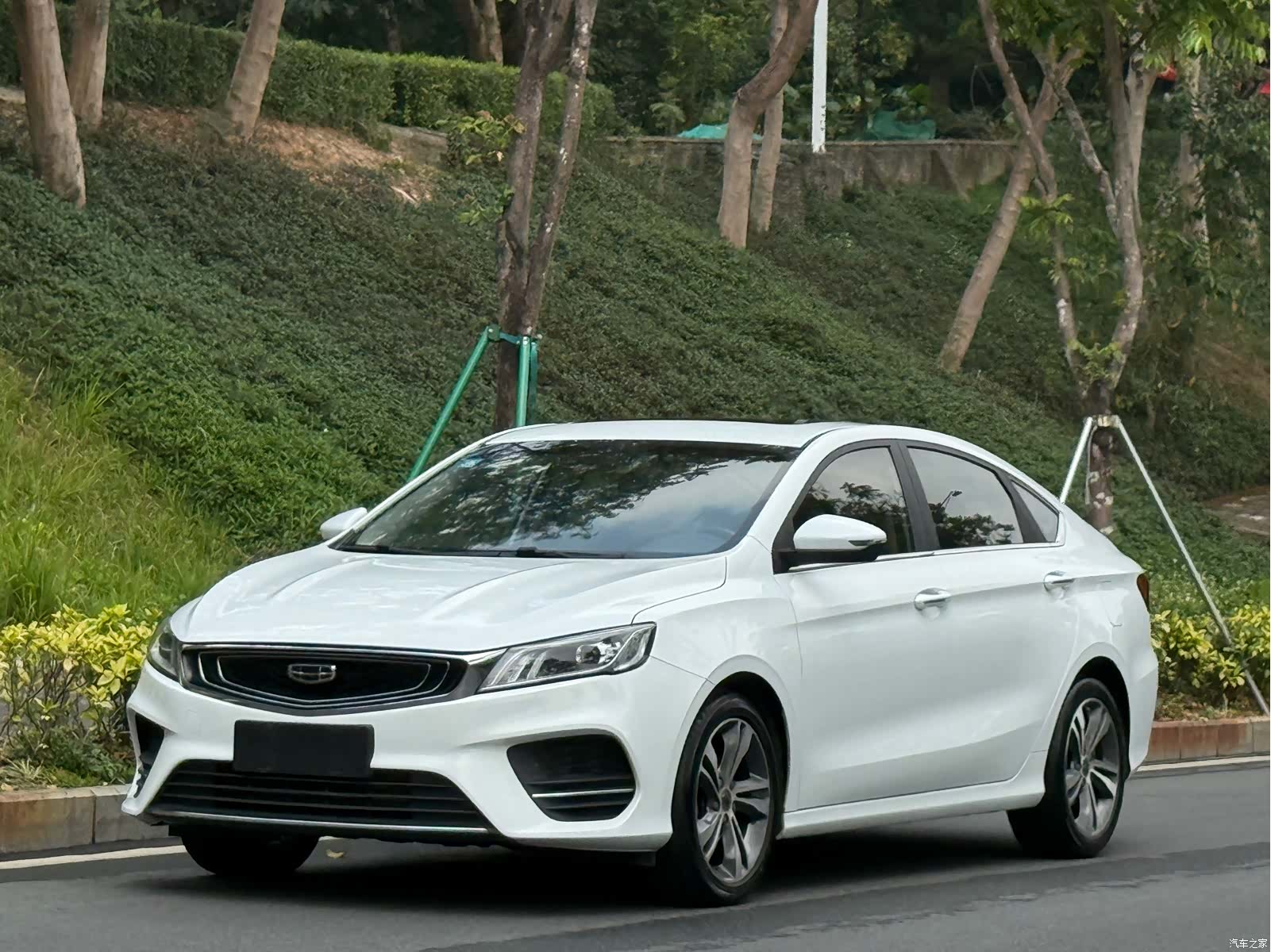 Geely Binray, 2019 1
