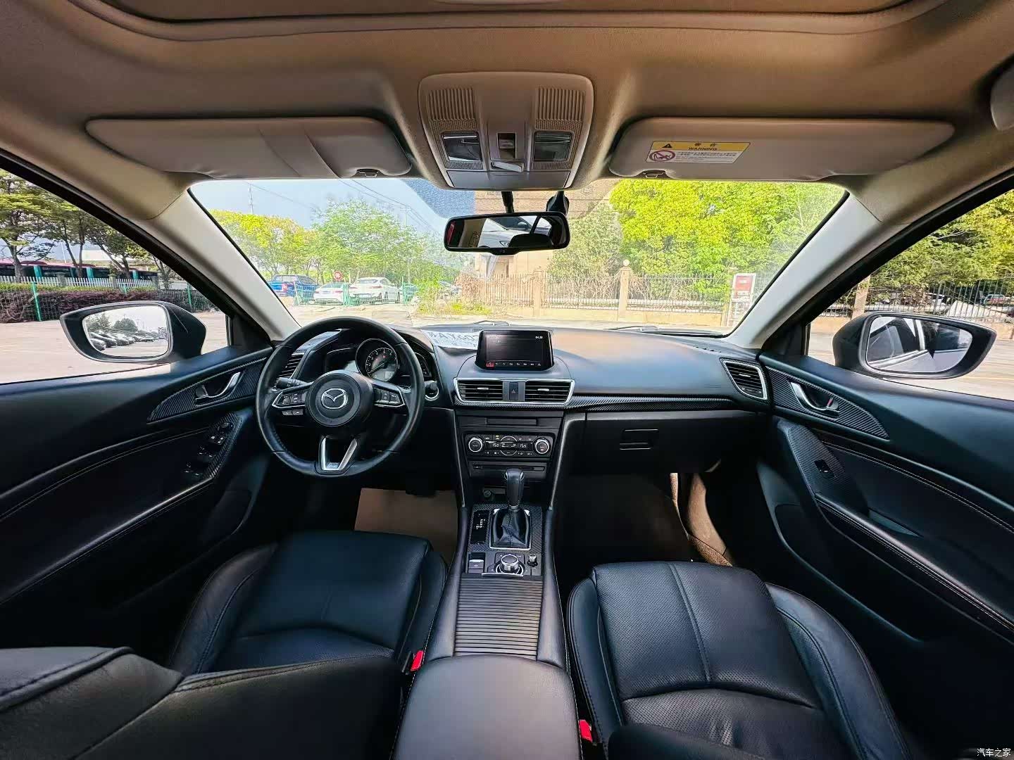 Mazda Mazda3, 2018 все фото
