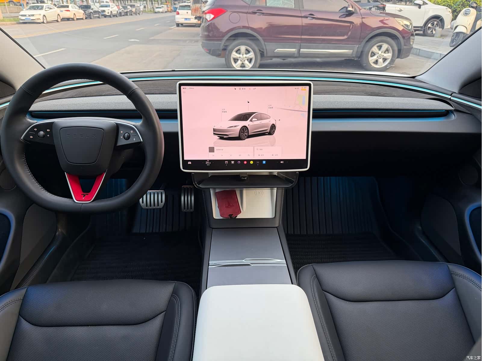 Tesla Model 3, 2025 все фото