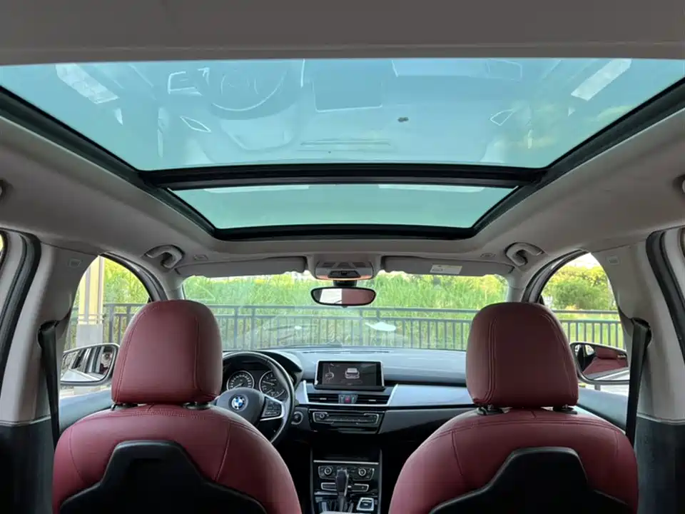 BMW 2 series station wagon