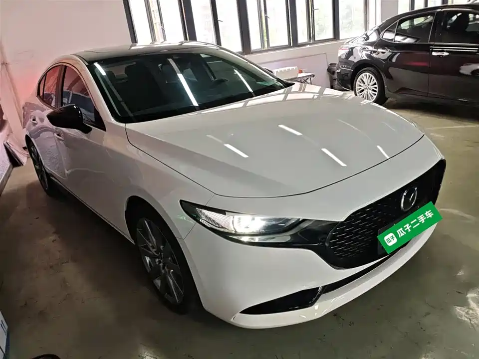Mazda 3 Angkesaila