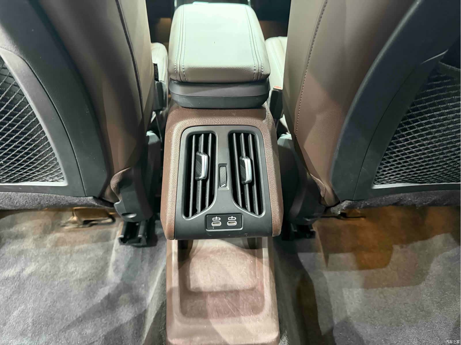BMW X1, 2023 11