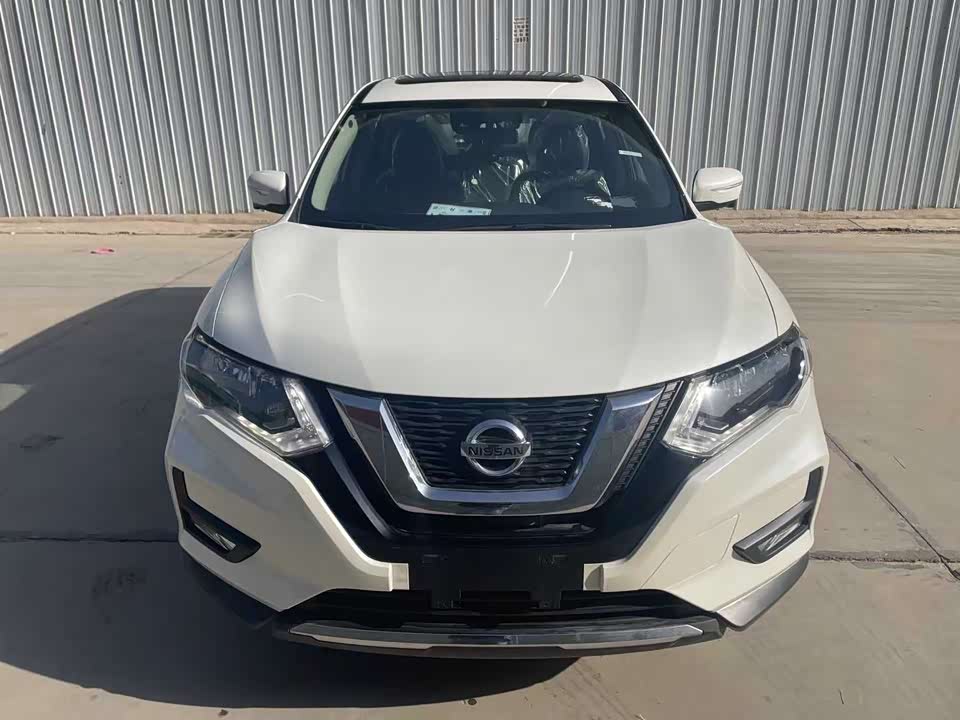 Nissan Qijun