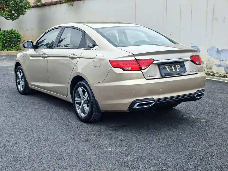 Geely Emgrand GL