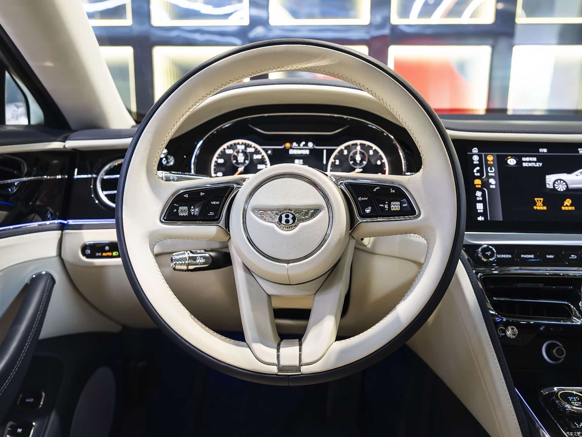 Bentley Flying Spur, 2024 18
