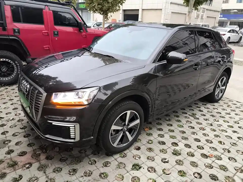 Audi Q2L